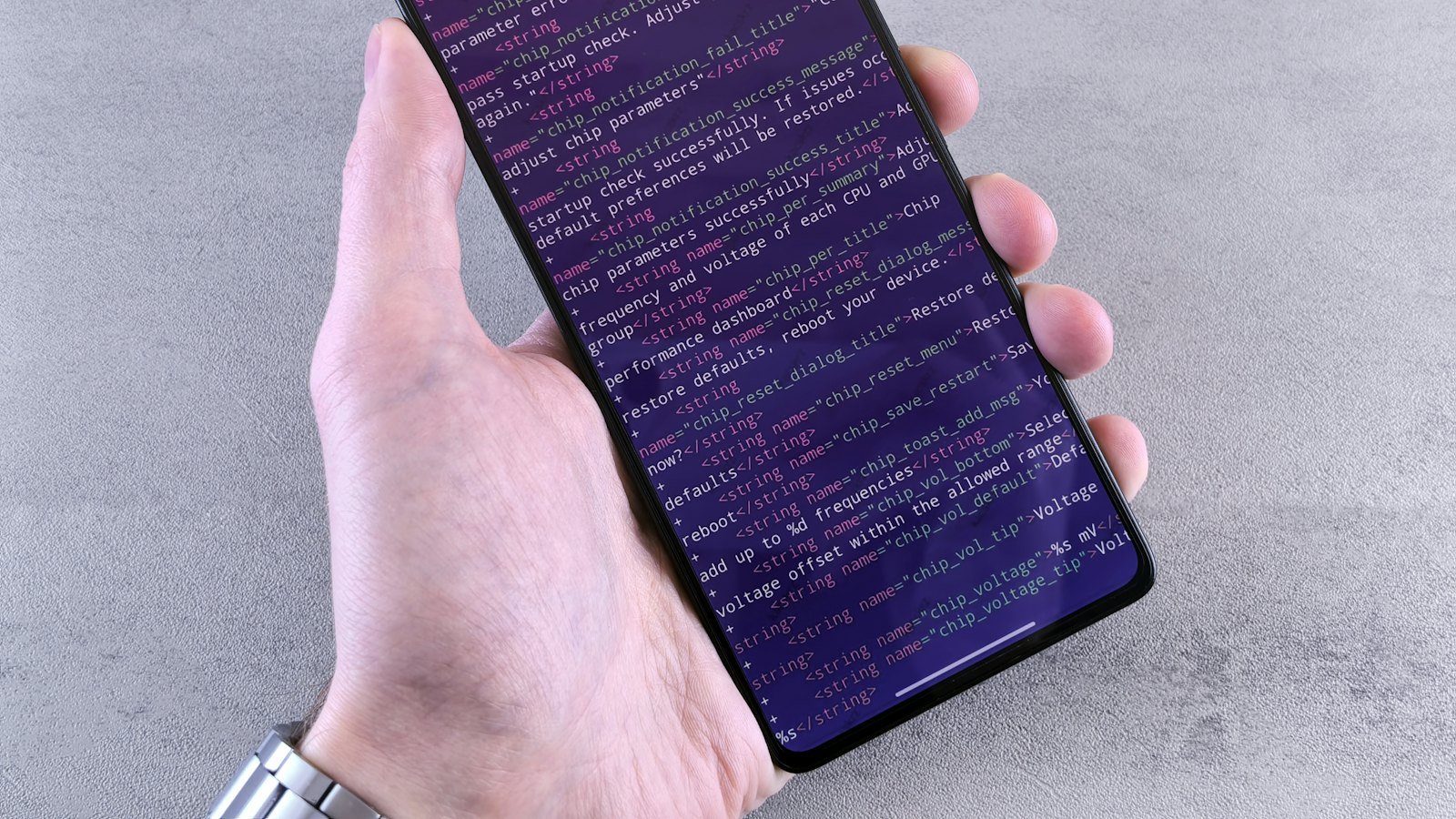Gacan haysa taleefan uu code ku muuqdo