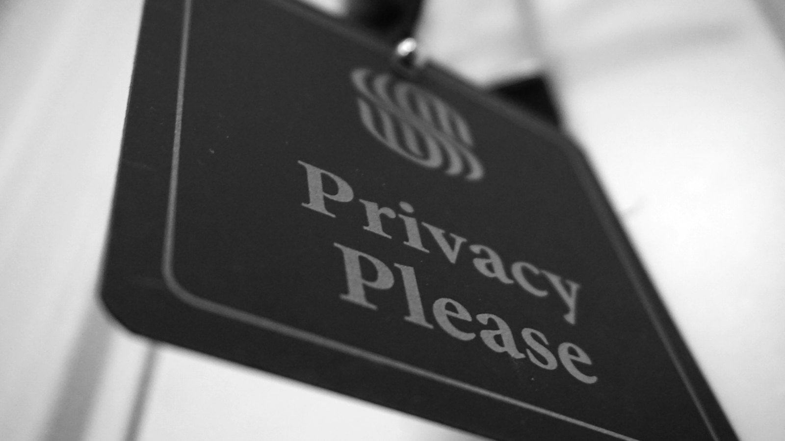 Calaamad ay ku qoran tahay Privacy Please